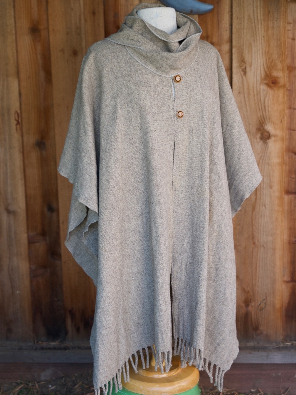 Handmade 100% Wool Natural Heather Oatmeal Cape Poncho Woman's OS